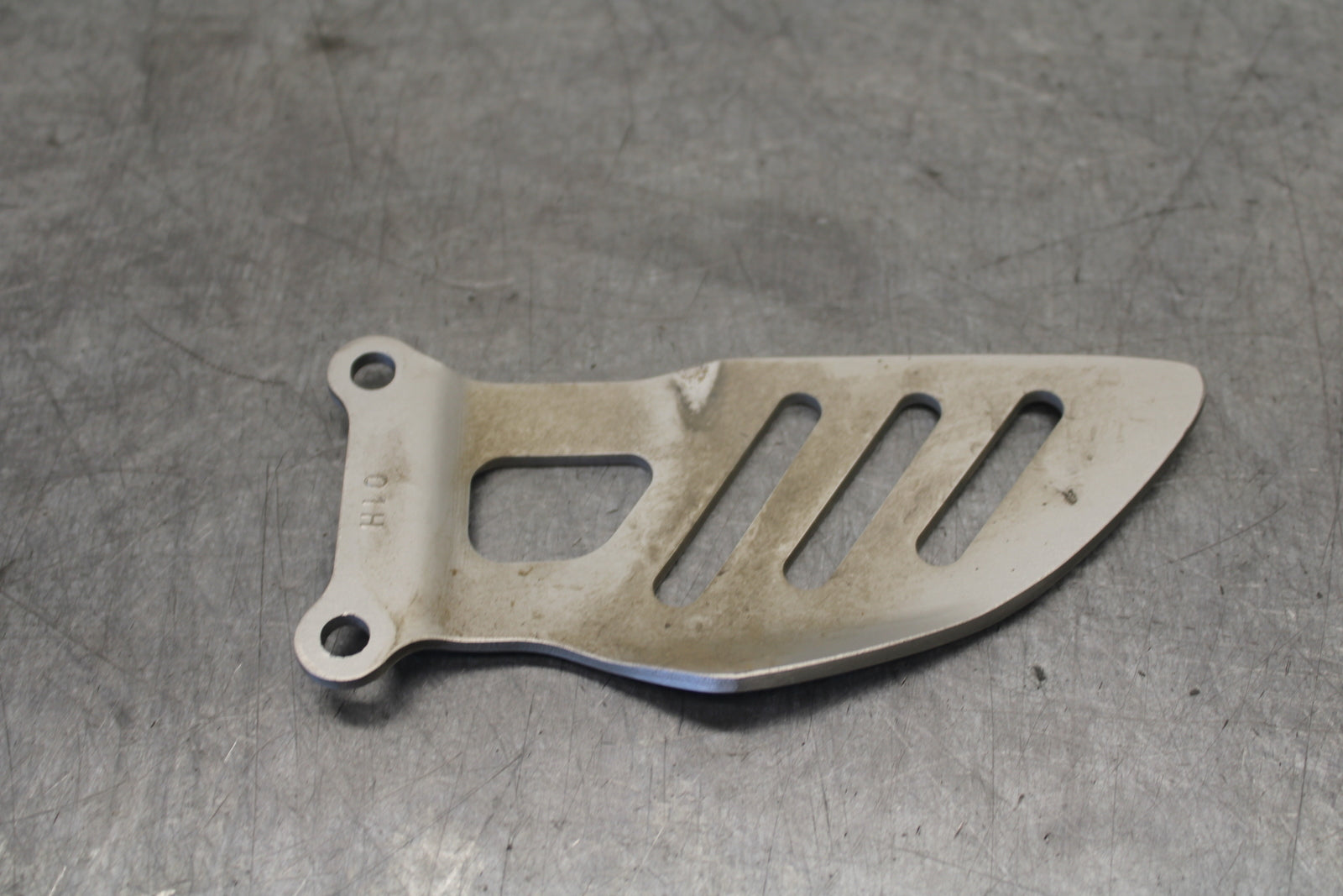 06-07 SUZUKI GSXR 600 LEFT REARSET REAR SET HEEL GUARD COVER  BB694
