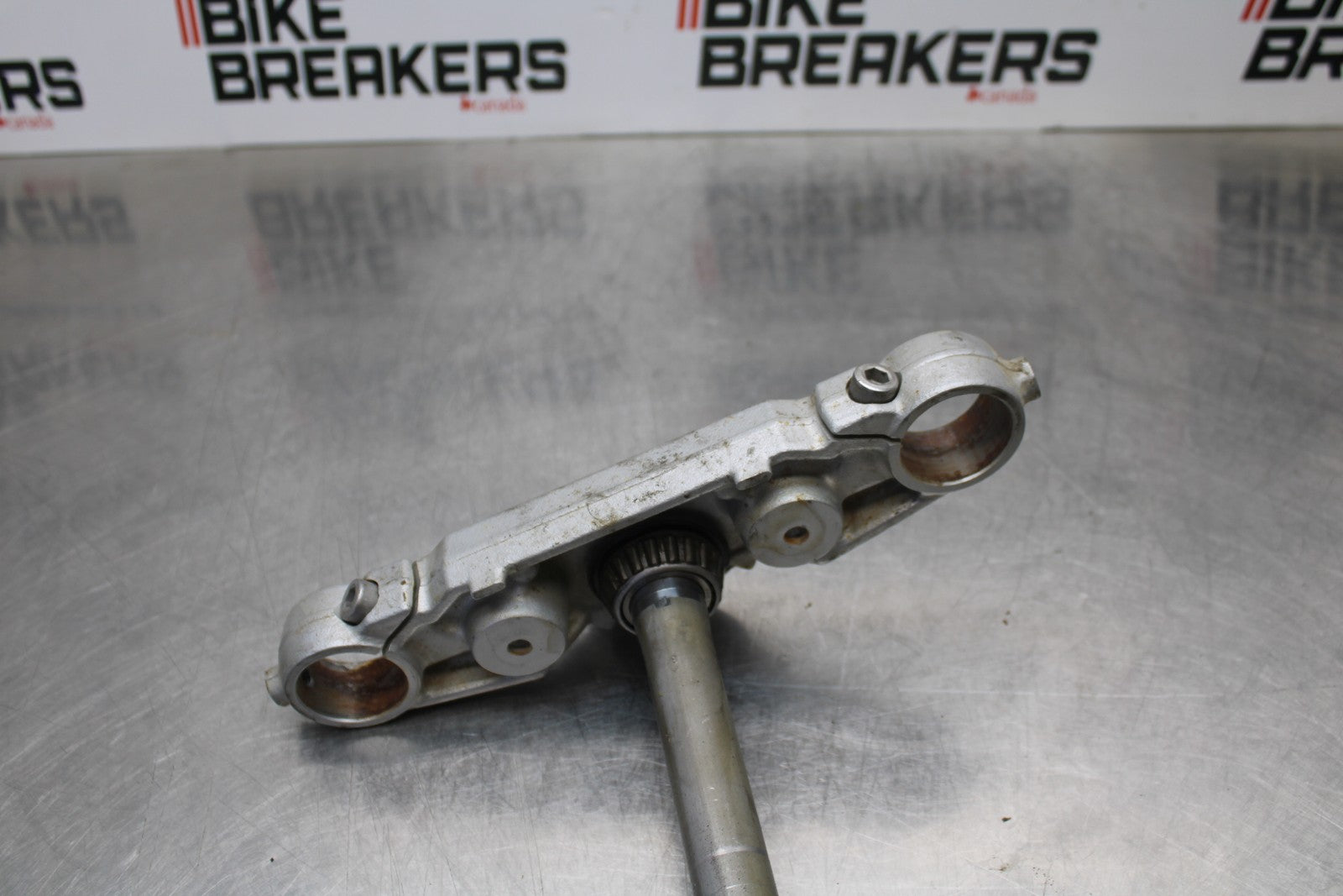 08 KAWASAKI VULCAN 900 FRONT FORKS CLAMP LOWER TRIPLE TREE STEM BB184