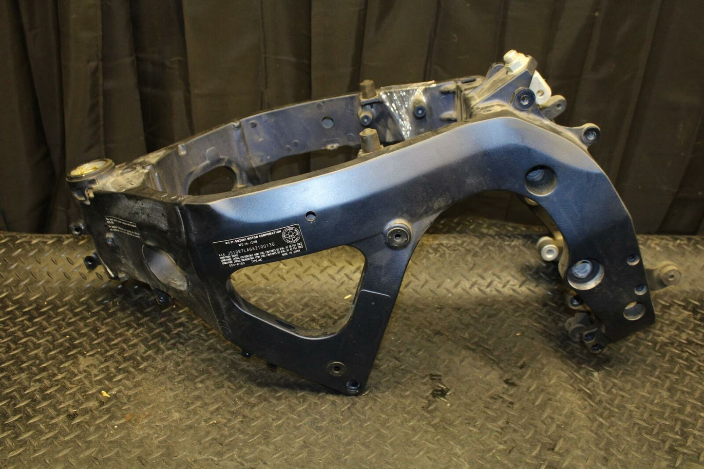 10 SUZUKI GSXR750 FRAME CHASSIS bb190