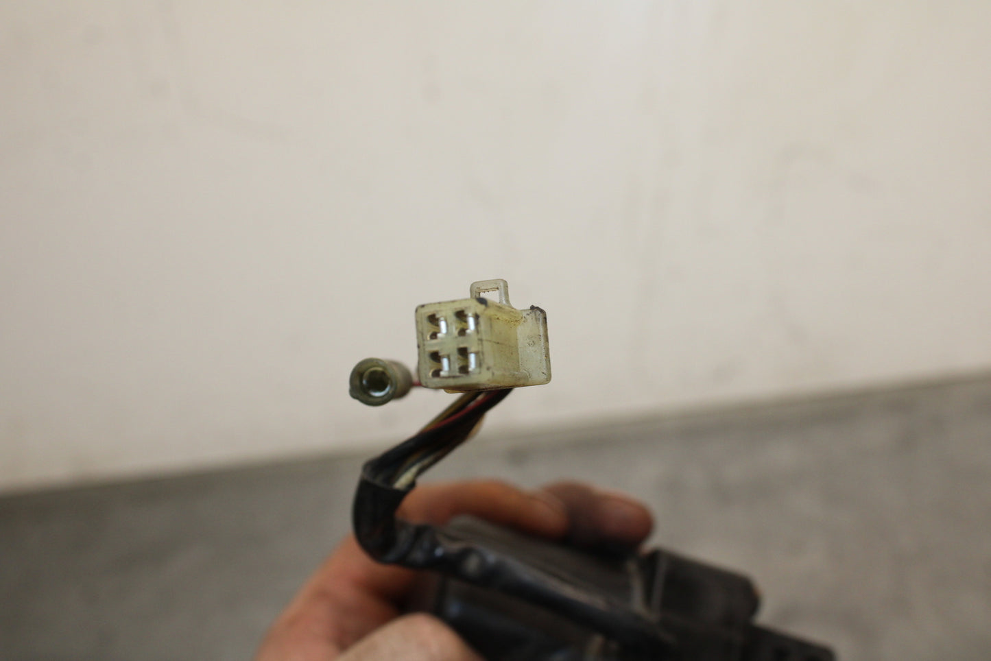 00-01 YAMAHA YZF R1 EXHAUST VALVE SERVO MOTOR BB755