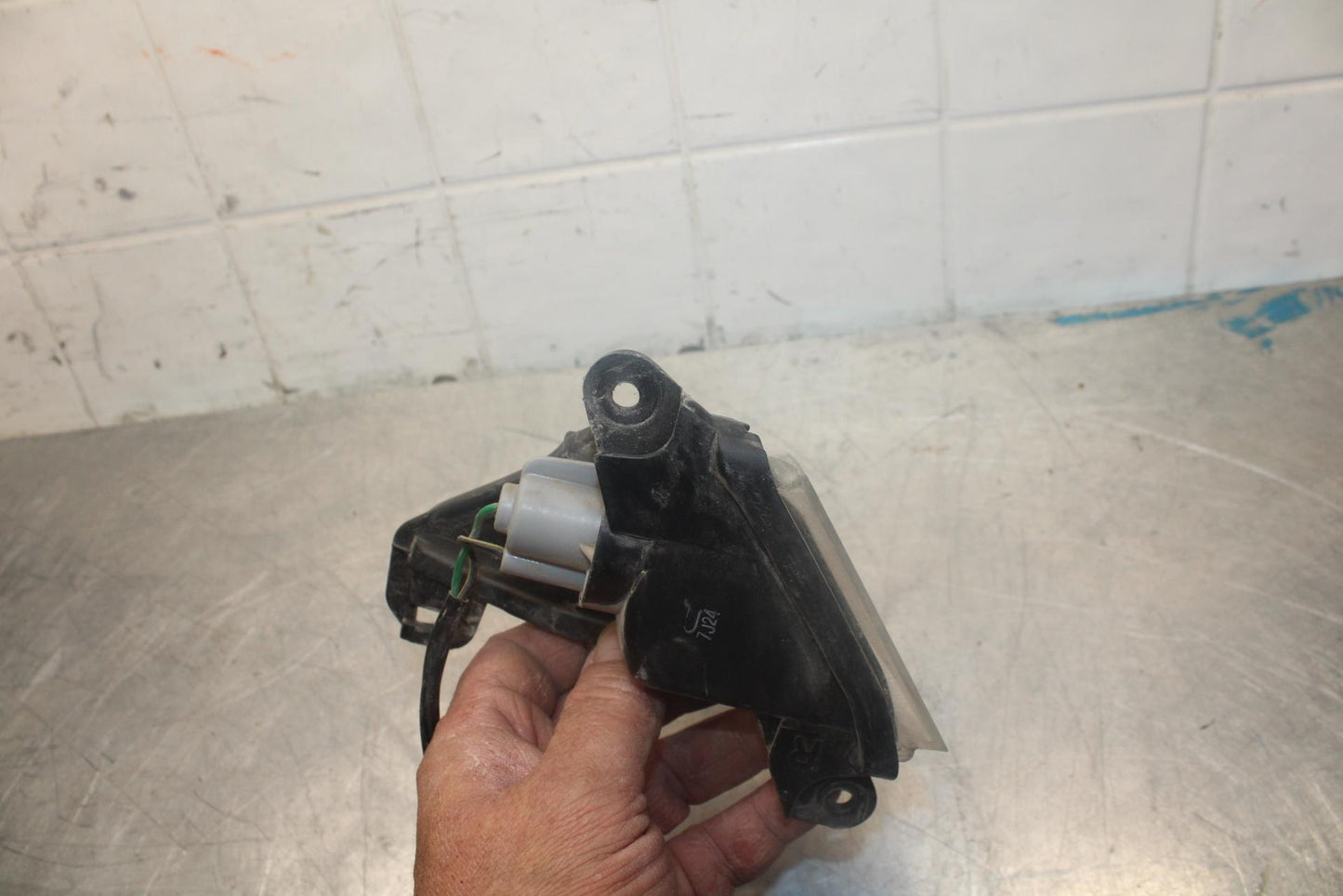 07-08 KAWASAKI NINJA ZX6R RIGHT FRONT TURN SIGNAL LIGHT INDICATOR BB456