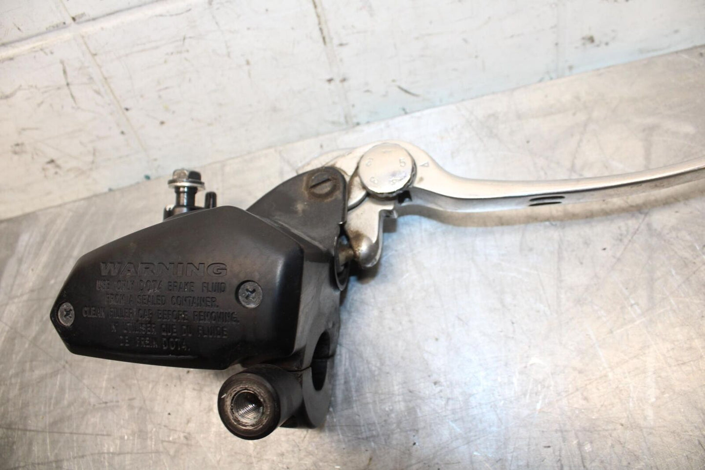 11-14 KAWASAKI VERSYS 650 LE 650C FRONT BRAKE MASTER CYLINDER w/ LEVER BB498