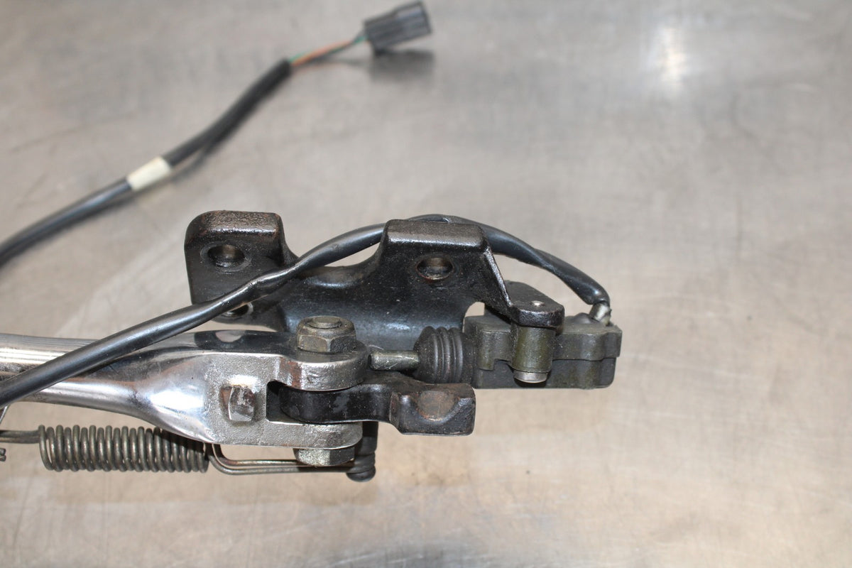 05 TRIUMPH ROCKET III KICKSTAND SIDE KICK STAND BB186