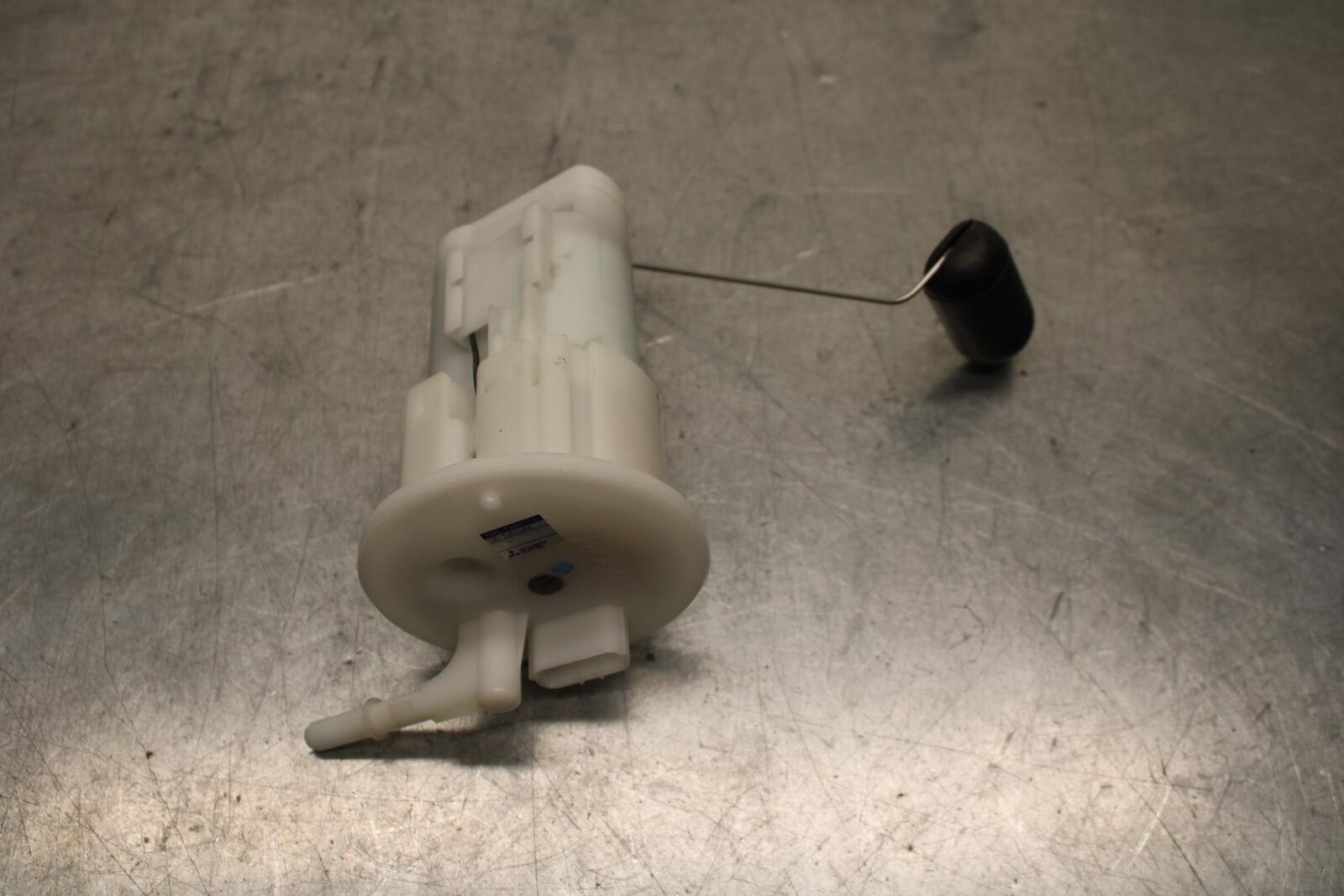 22-23 YAMAHA YZF R7 FUEL PUMP GAS PETROL SENDER UNIT BB583
