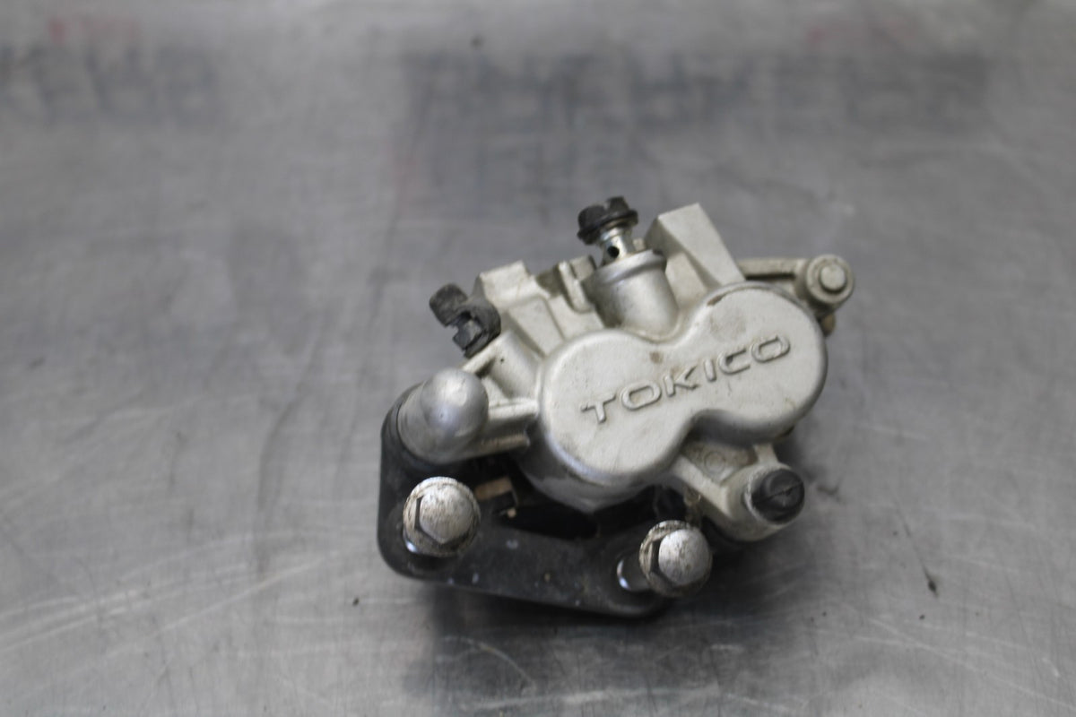 03 KAWASAKI VULCAN 1600 RIGHT LEFT FRONT BRAKE CALIPER SET PAIR CALIPERS BB865