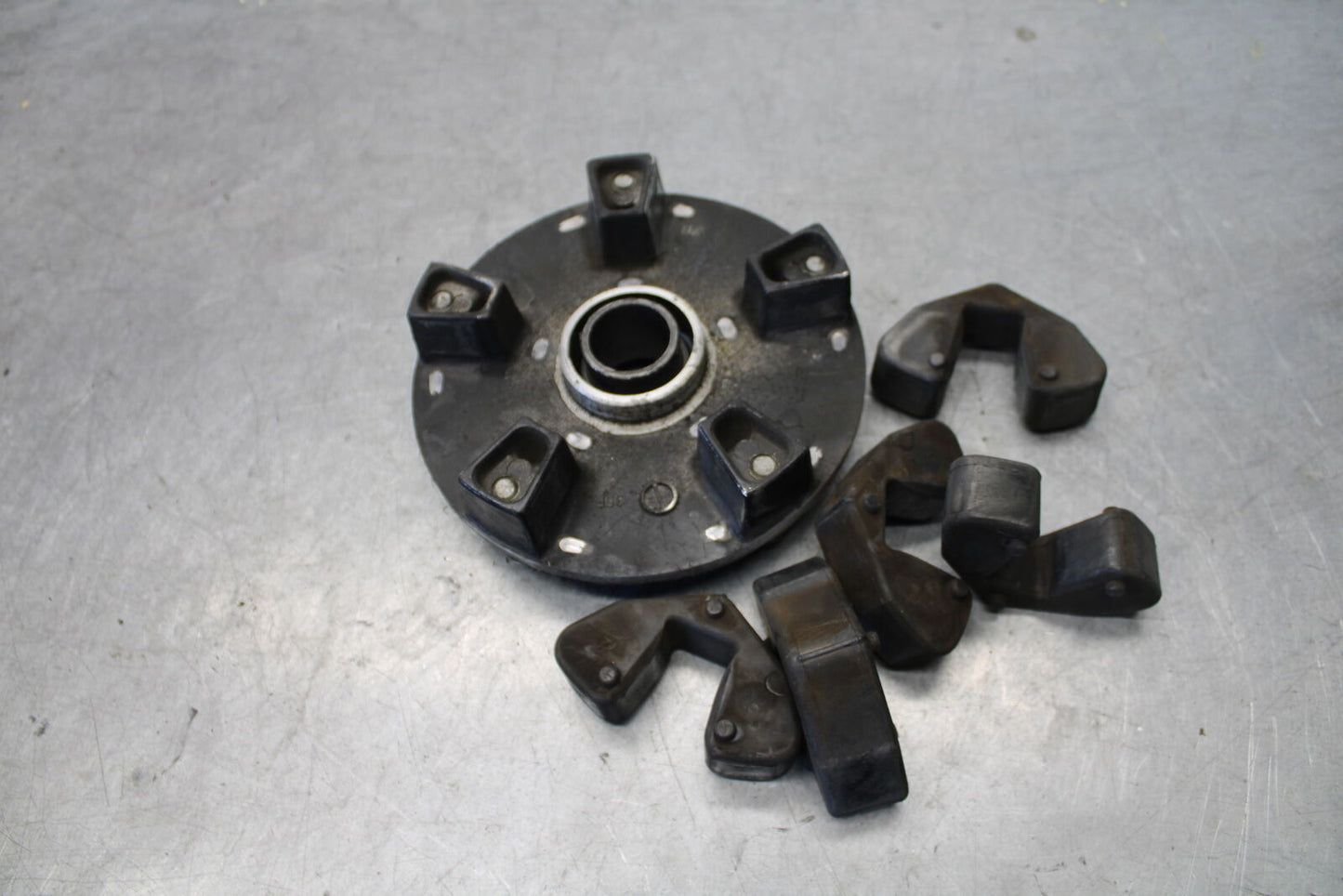 05-06 SUZUKI GSXR1000 REAR HUB SHOCK DAMPERS CUSH ABSORBERS 64651-35F20 BB663