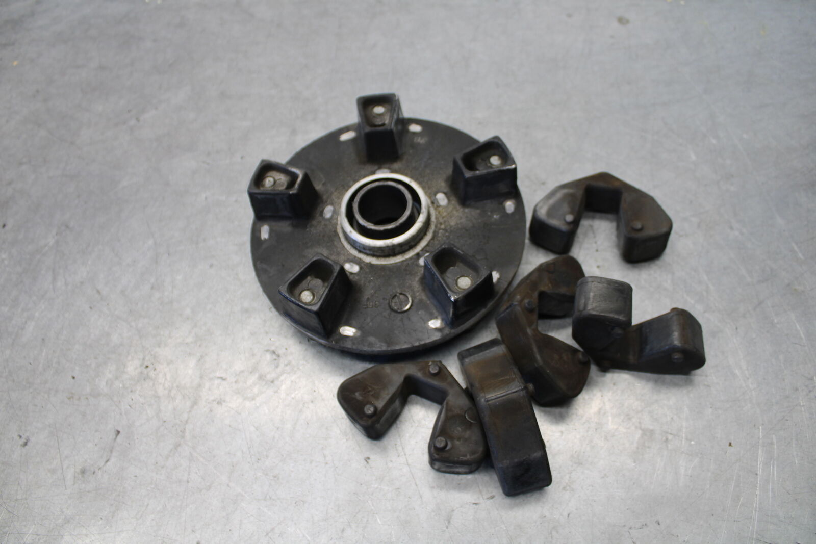 05-06 SUZUKI GSXR1000 REAR HUB SHOCK DAMPERS CUSH ABSORBERS 64651-35F20 BB663