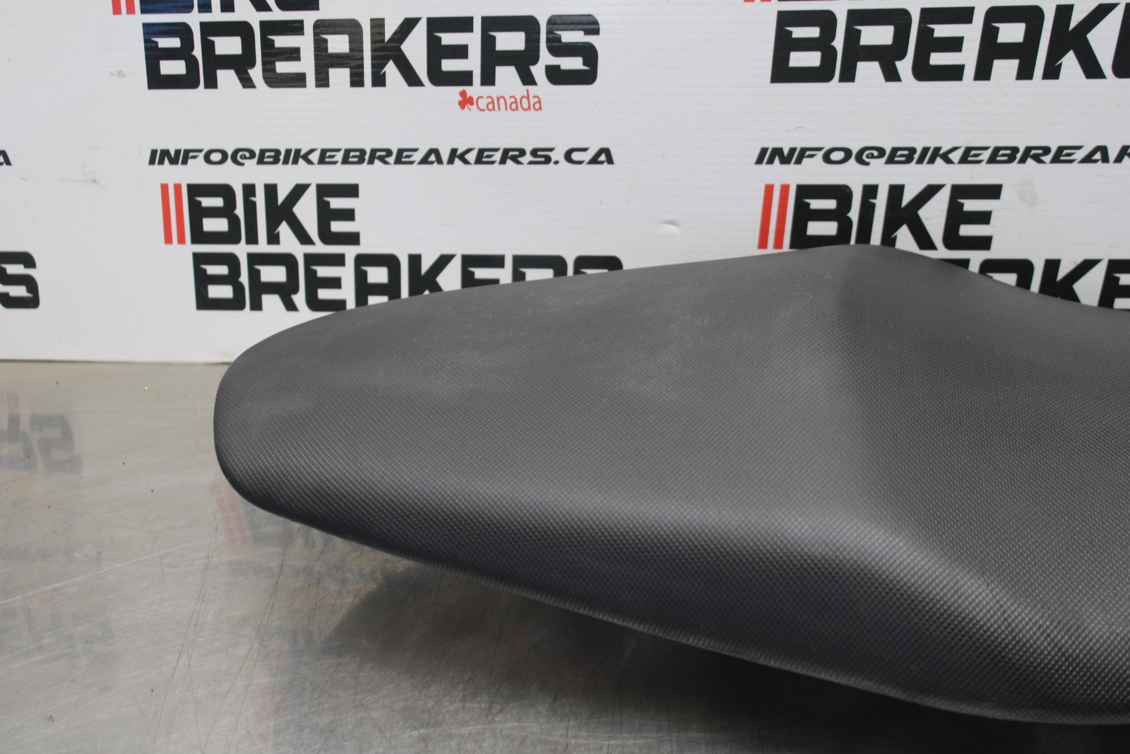 09-10 KAWASAKI ER-6N FRONT REAR SEAT SADDLE BB205