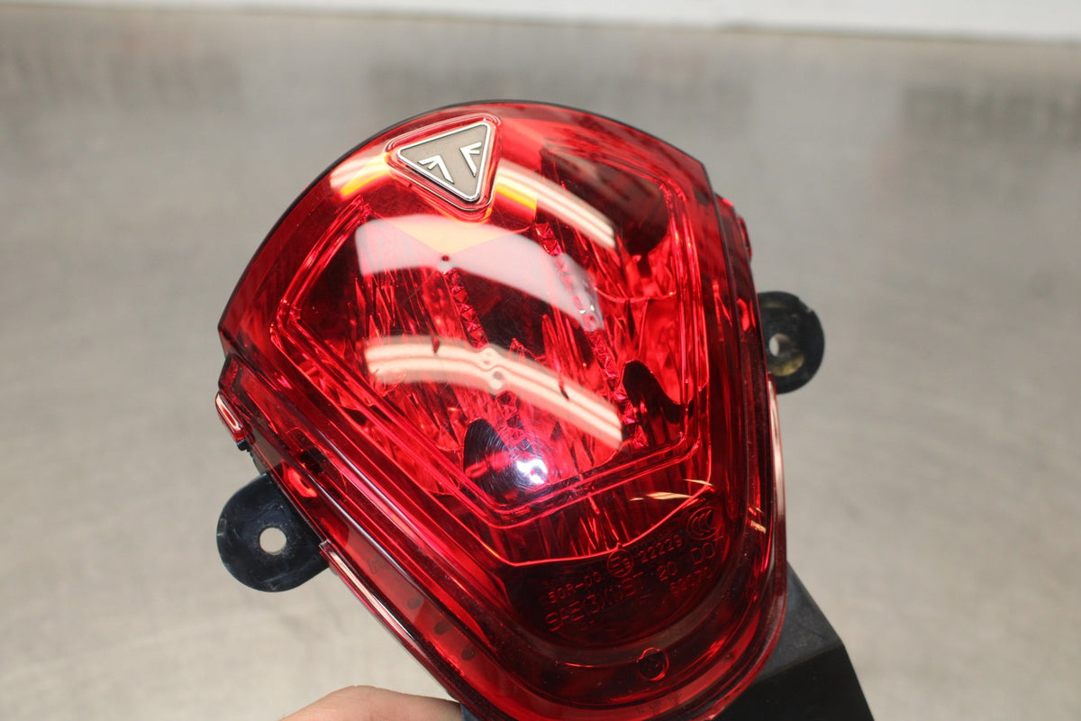 24-26 TRIUMPH DAYTONA 660 REAR TAIL TAILLIGHT BACK BRAKE LIGHT BB01
