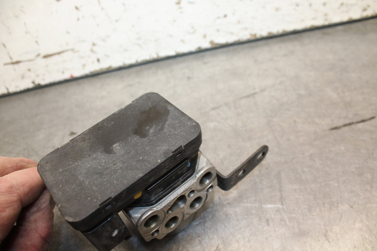 24 KAWASAKI NINJA 500 ABS ABS PUMP UNIT MODULE BB744