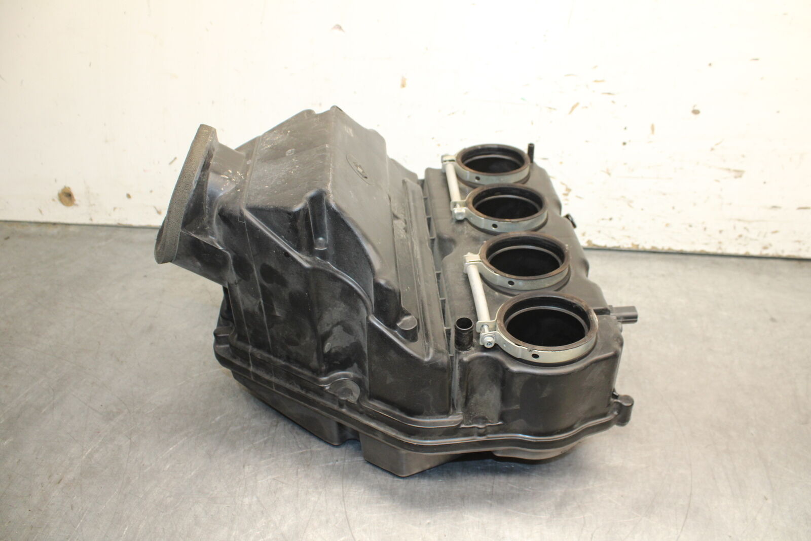 12-13 KAWASAKI Z1000 AIRBOX AIR INTAKE FILTER BOX BB743