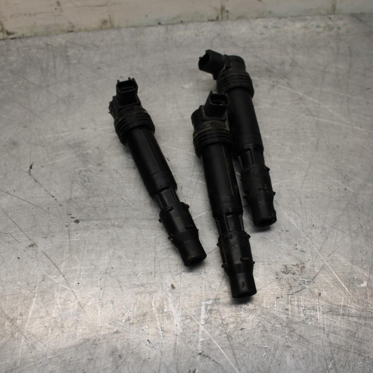 17-21 TRIUMPH STREET TRIPPLE R ABS IGNITION COILS COIL SPARK PLUG CAPS bb452