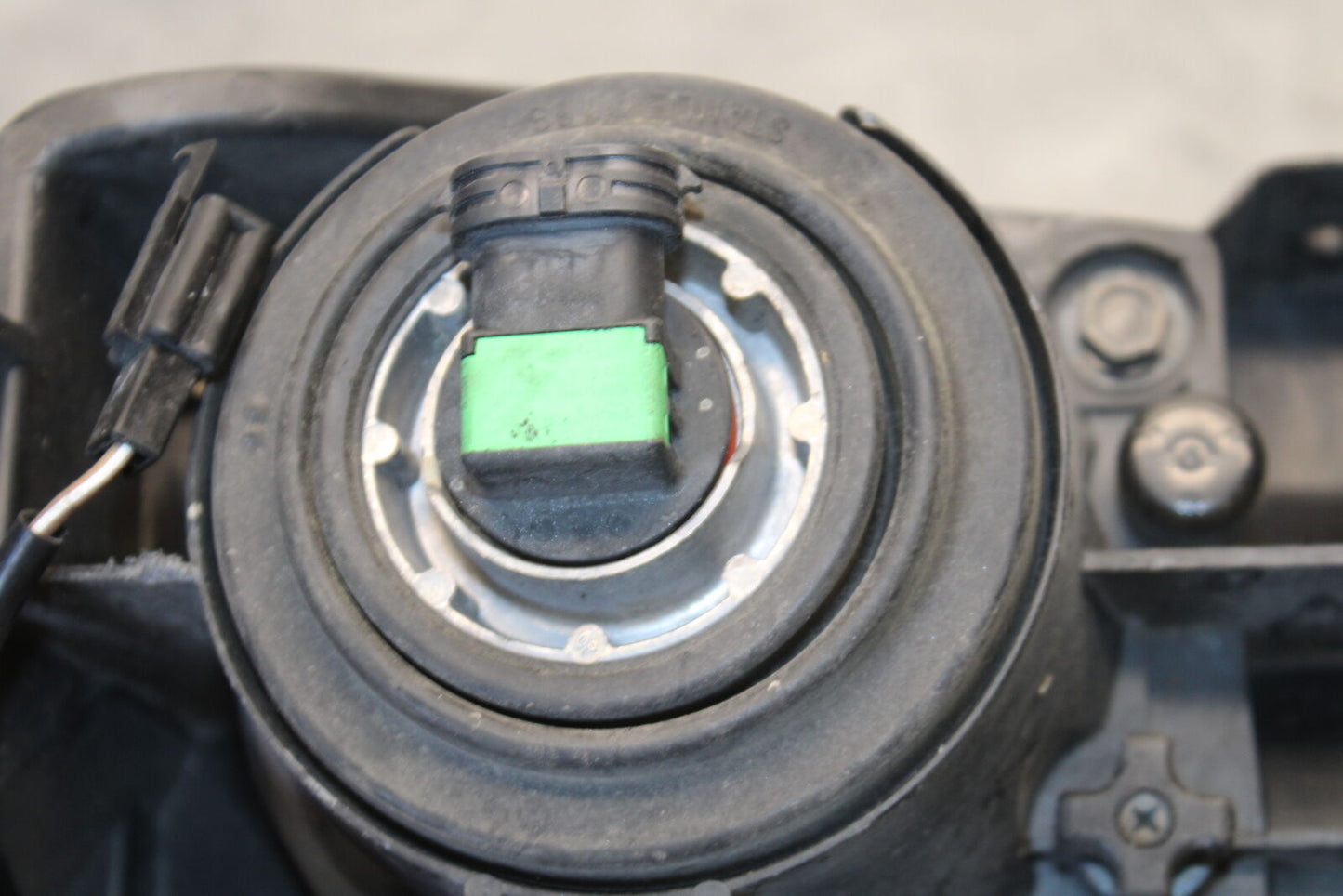 09-12 KAWASAKI NINJA ZX6R ZX600R FRONT HEADLIGHT HEAD LAMP 23007-0101 BB656