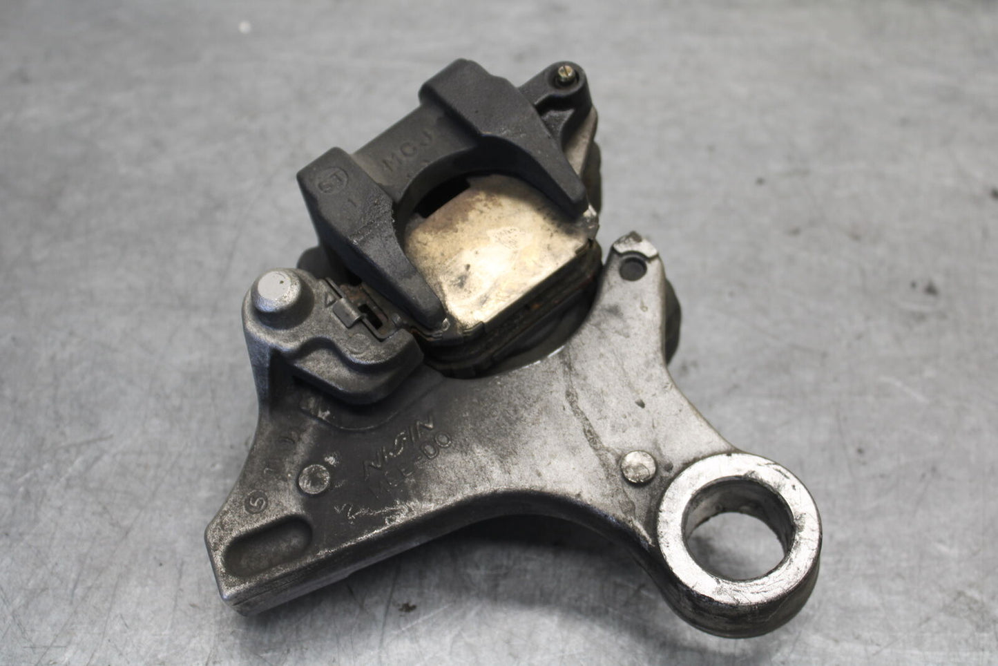 05-06 HONDA CBR600RR REAR BACK BRAKE CALIPER W MOUNT BRACKET  BB689