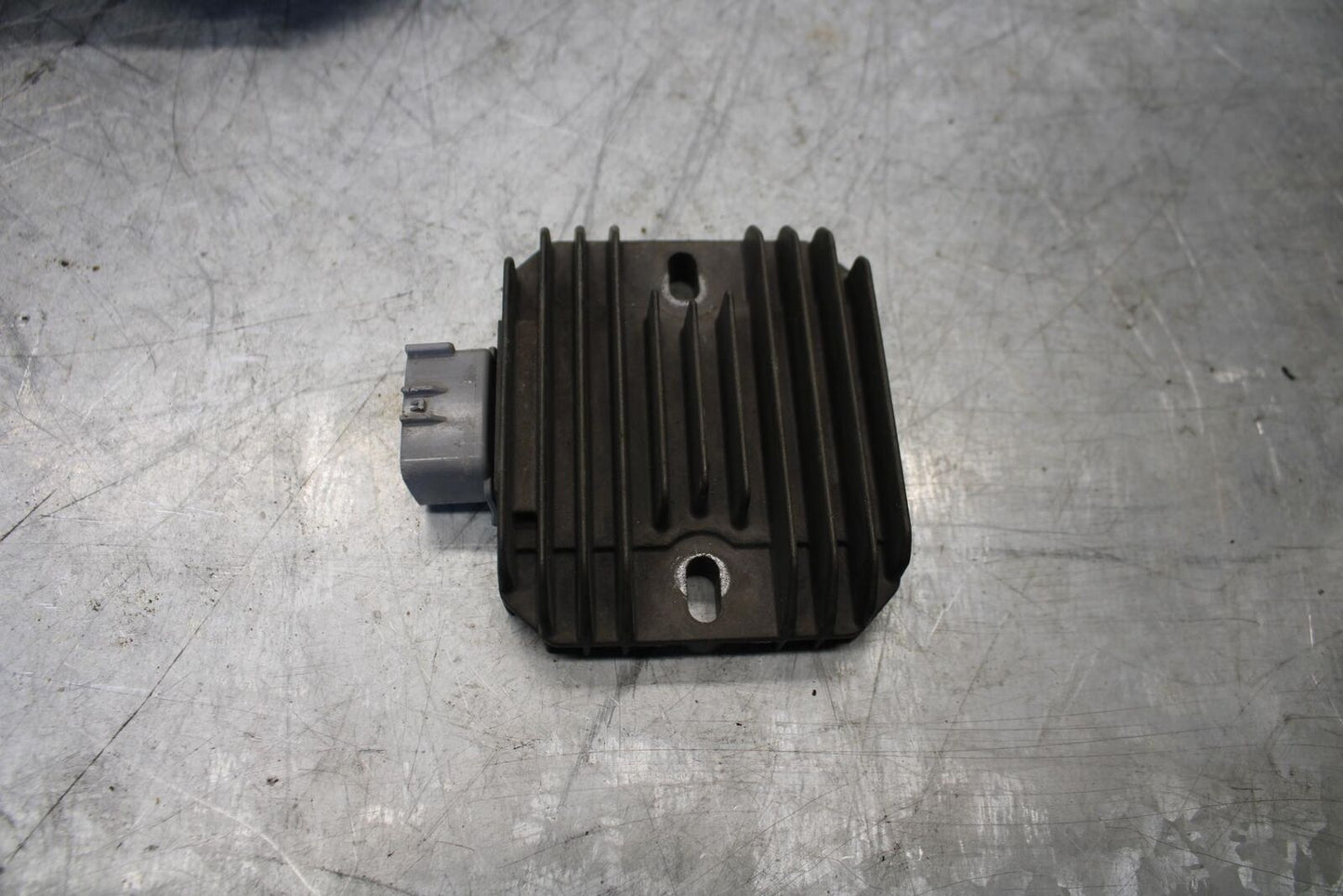 13-17 KAWASAKI NINJA 300 RECTIFIER VOLTAGE REGULATOR BB429