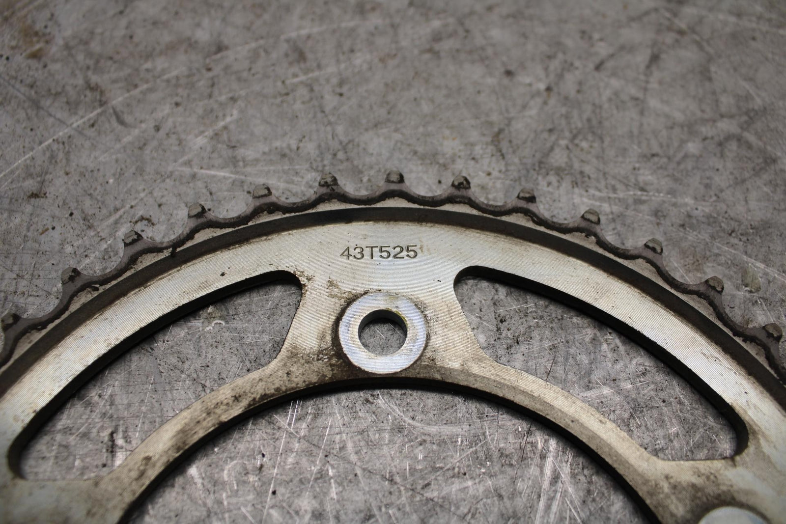 08-10 SUZUKI GSXR600 REAR BACK SPROCKET BB430