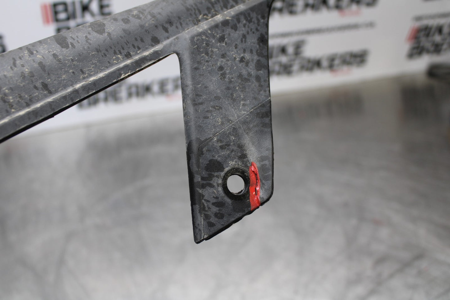 18-23 KAWASAKI NINJA 400 EX400 ABS REAR BACK DRIVE CHAIN GUARD SHIELD BB177