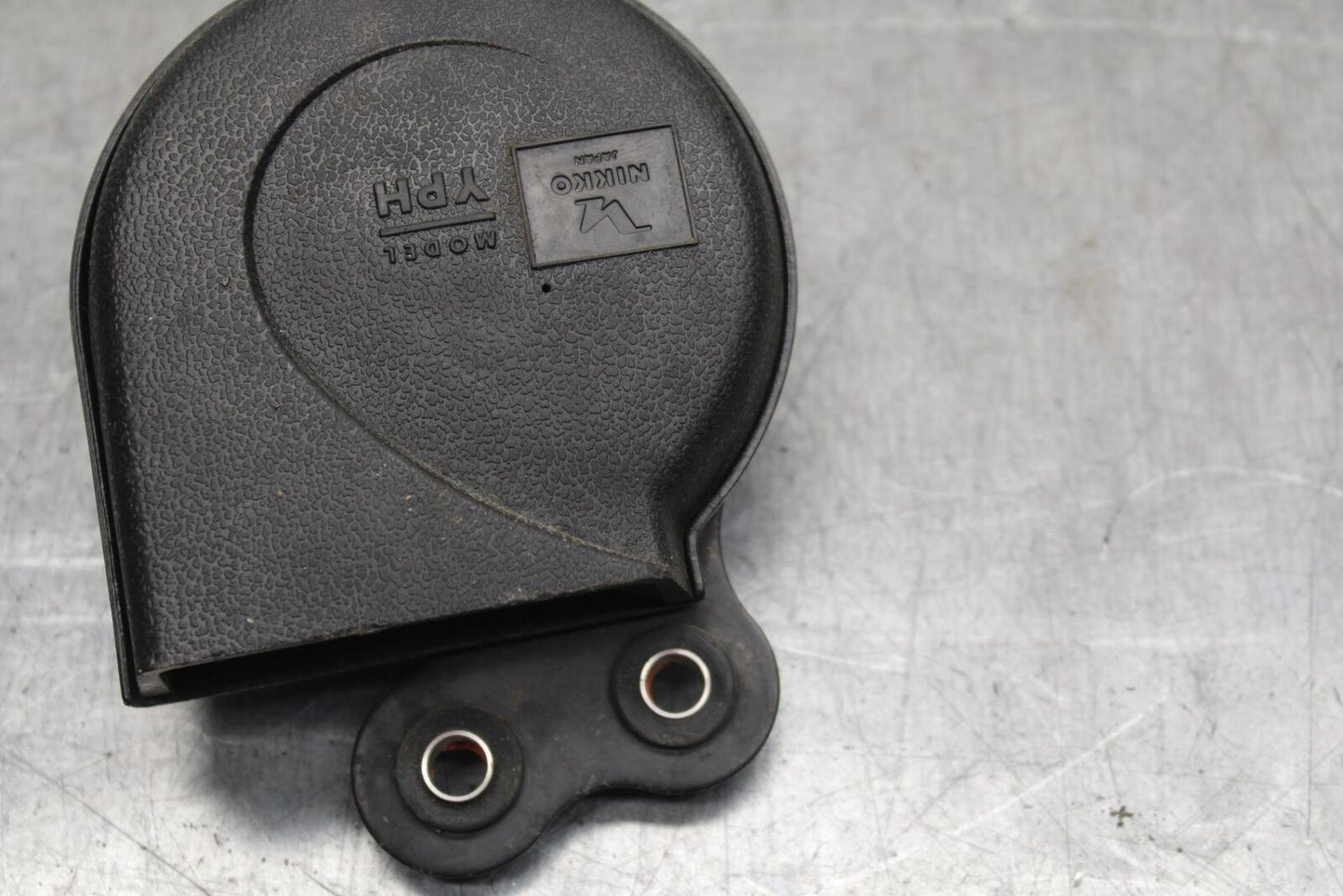 06-14 YAMAHA ROADLINER S XV1900S HORN SIGNAL BB619
