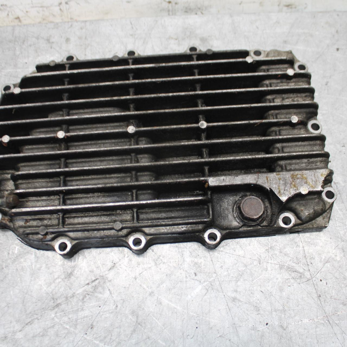 2004 Honda ST1300 ENGINE MOTOR BOTTOM OIL PAN COVER BB49