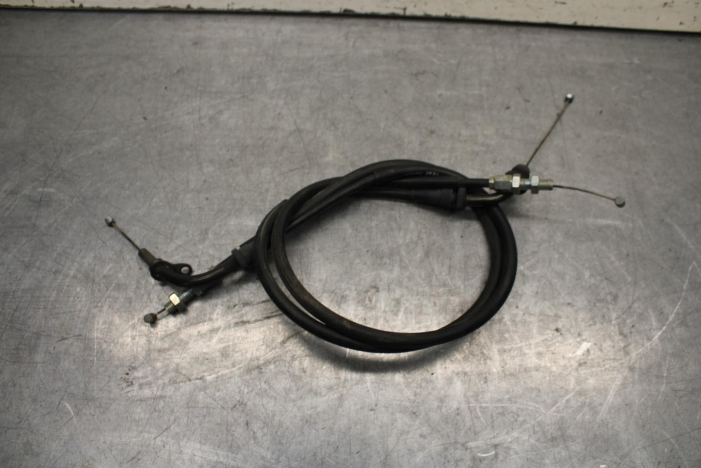 01-03 SUZUKI GSXR600 THROTTLE CABLES LINES BB633