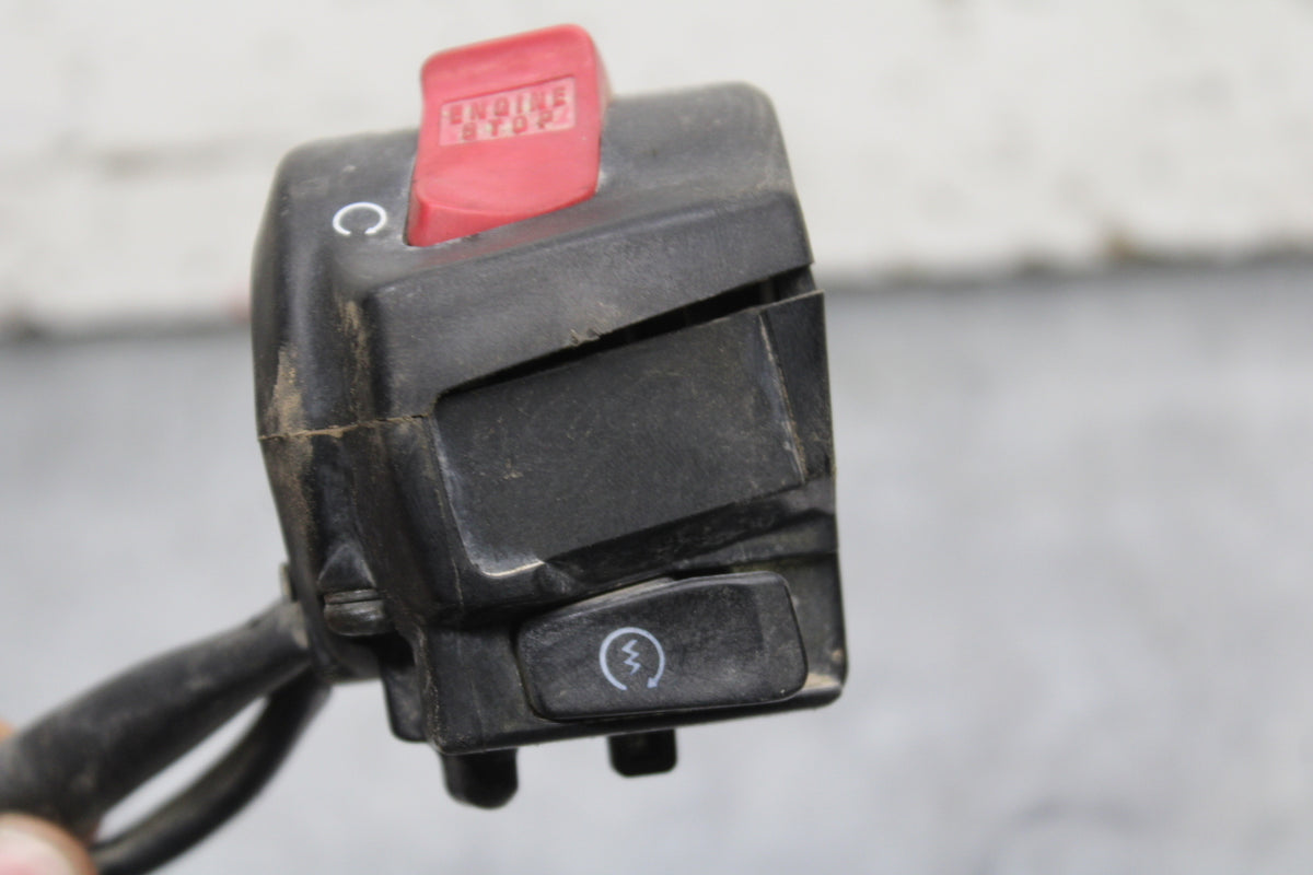05-06 HONDA CBR600RR RIGHT CLIP ON HANDLE KILL OFF START SWITCH SWITCHES BB739