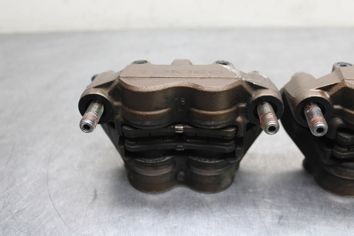 09 HONDA CBR600RR RIGHT LEFT FRONT BRAKE CALIPER SET PAIR CALIPERS BB760