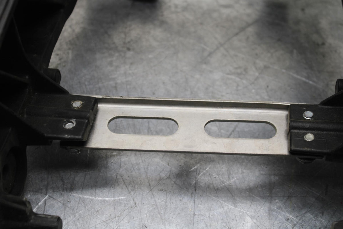 06-07 SUZUKI GSXR 600 750 FRONT SUBFRAME SUB FRAME BB98