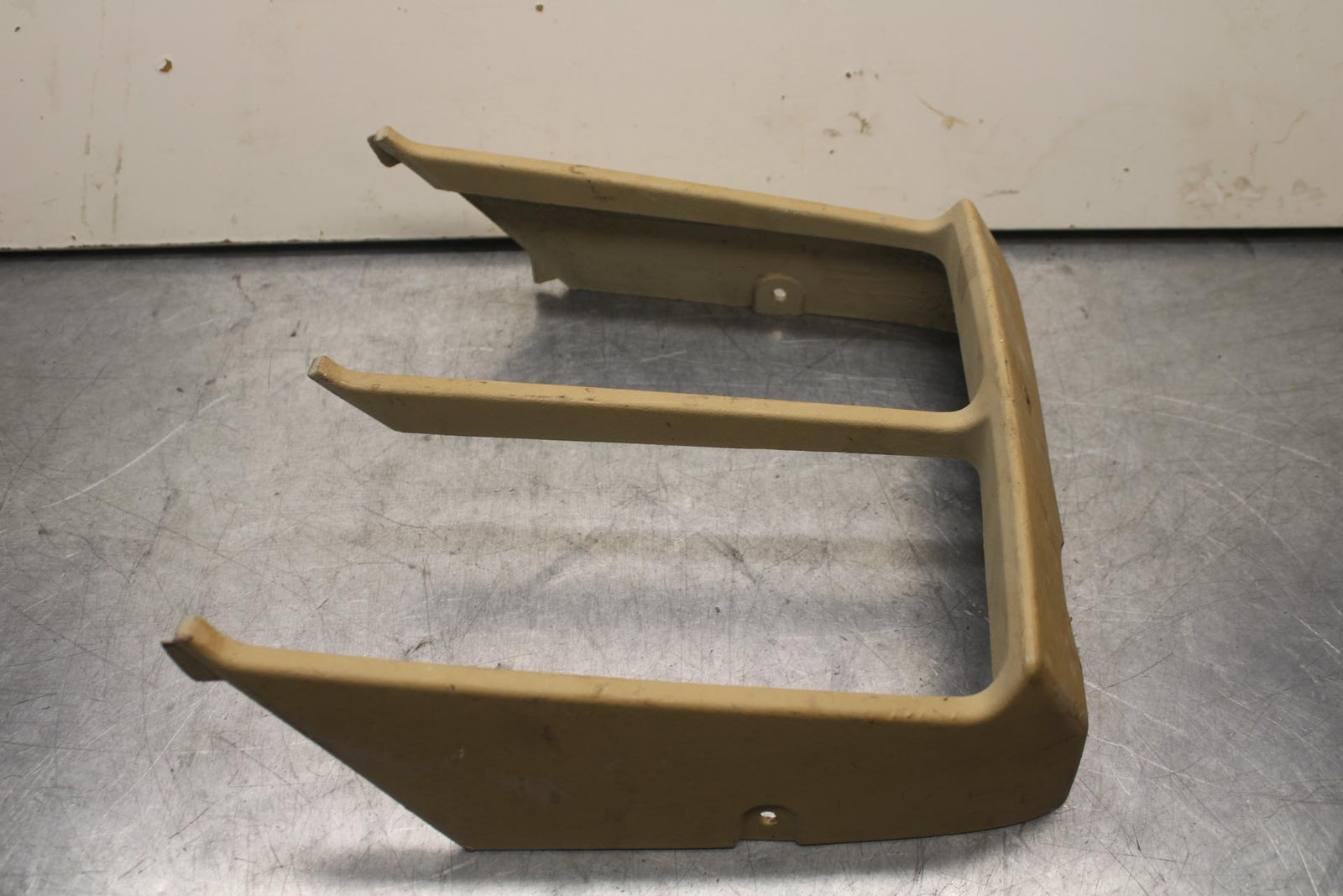 2001 Yamaha Banshee 350 YFZ350 FRONT NOSE CENTER COWL FAIRING PANEL  BB79