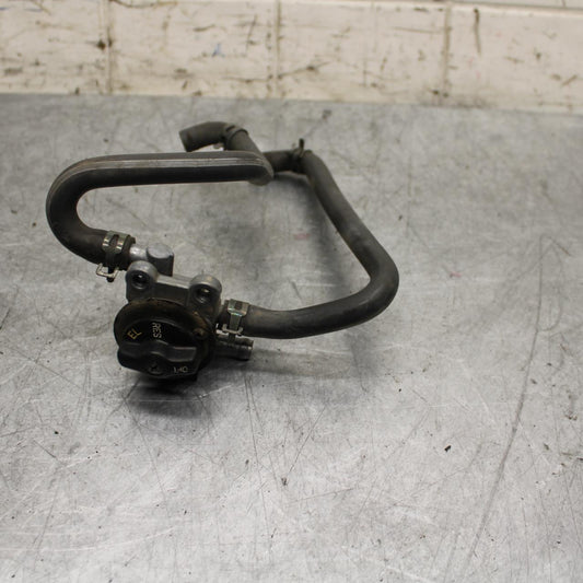 2001 Kawasaki Ninja ZX6 ZX600E FUEL GAS TANK PETCOCK SHUT ON OFF VALVE BB547