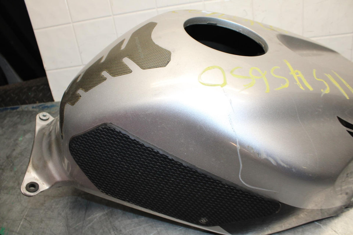 05-06 HONDA CBR600RR GAS TANK FUEL CELL COVER FAIRING COWL BB444