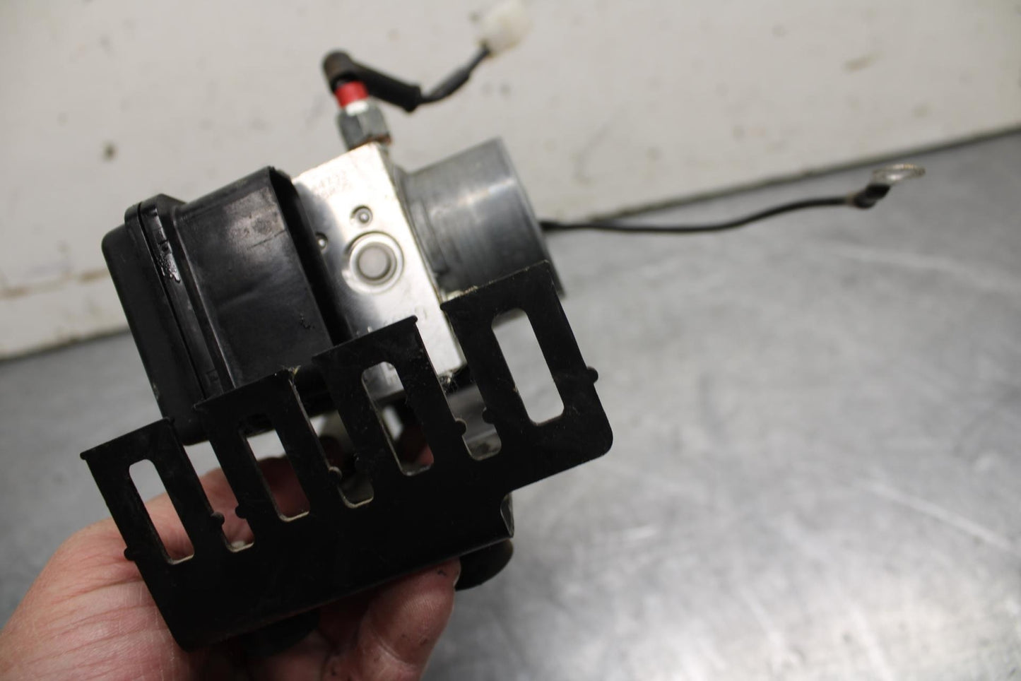 16-18 KTM 690 DUKE ABS PUMP UNIT MODULE BB631