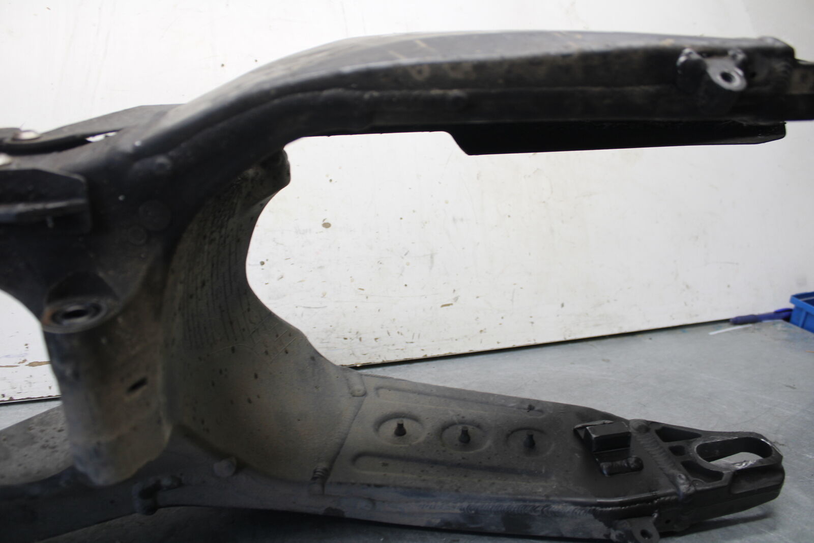 13-18 KAWASAKI NINJA ZX6R REAR SWINGARM BACK SUSPENSION SWING ARM BB682