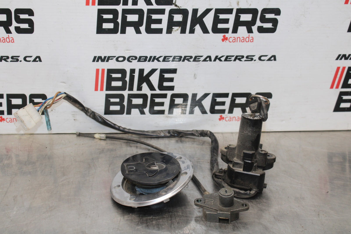 98 KAWASAKI NINJA ZX6 IGNITION LOCK KEY SET W/ GAS CAP AND SEAT LOCK BB870