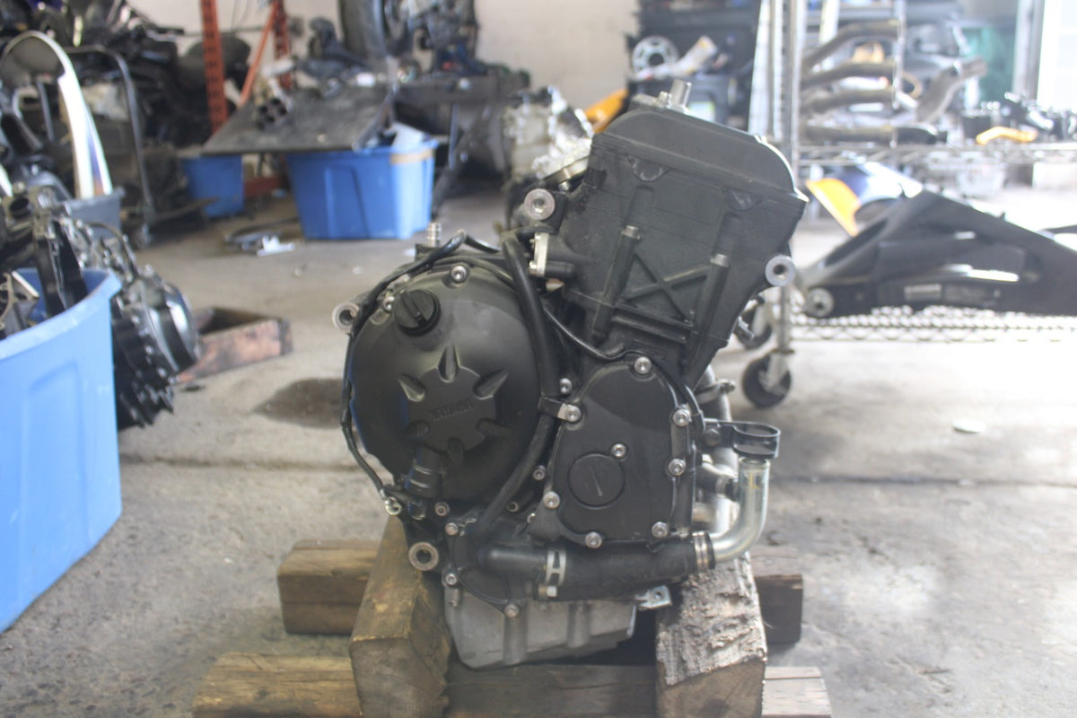 17 YAMAHA YZF R6 5,244KM!! ENGINE MOTOR BB922