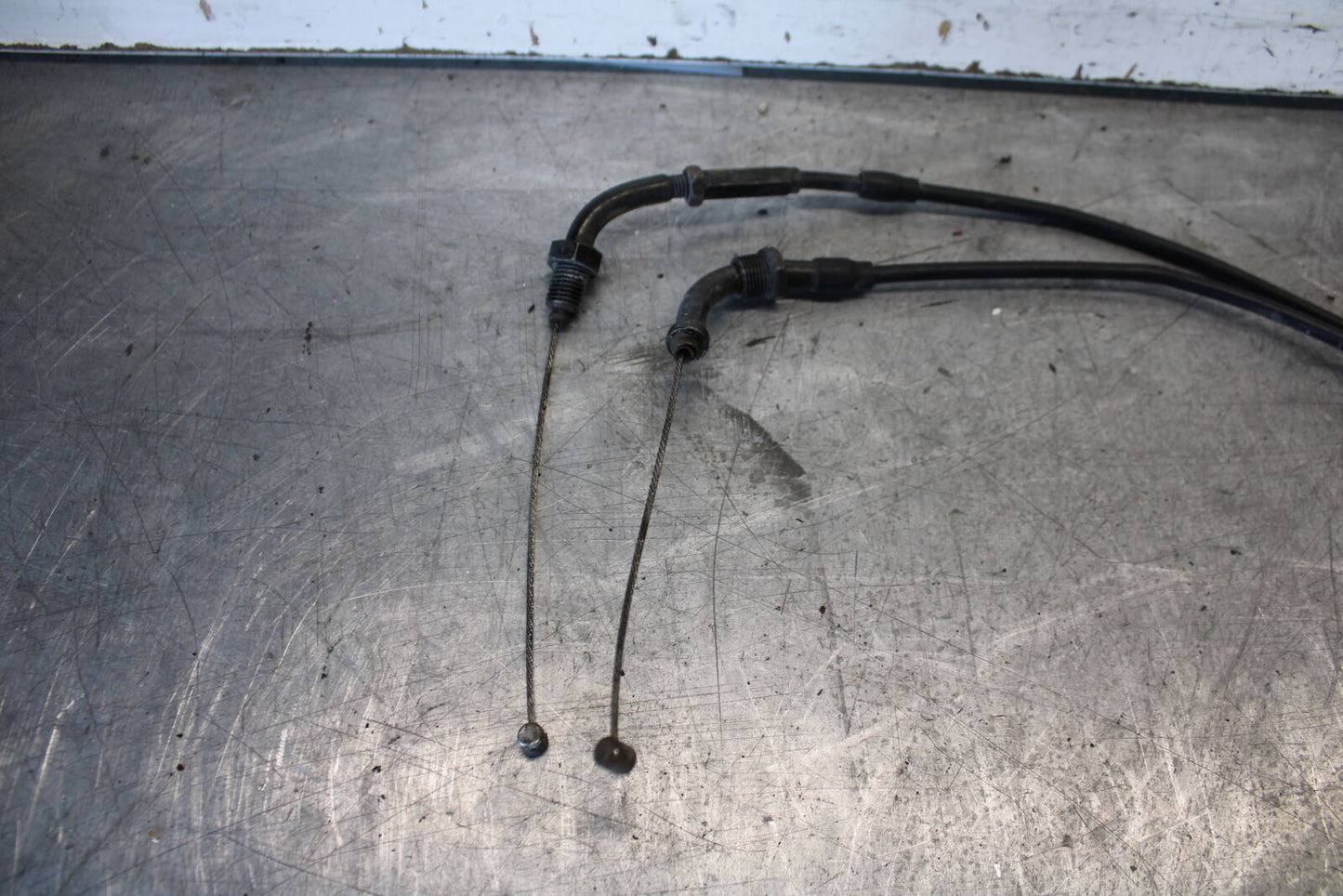 03-04 HONDA CBR600RR THROTTLE CABLES LINES 17910-MBW-D20 17920-MBW-D20 BB661