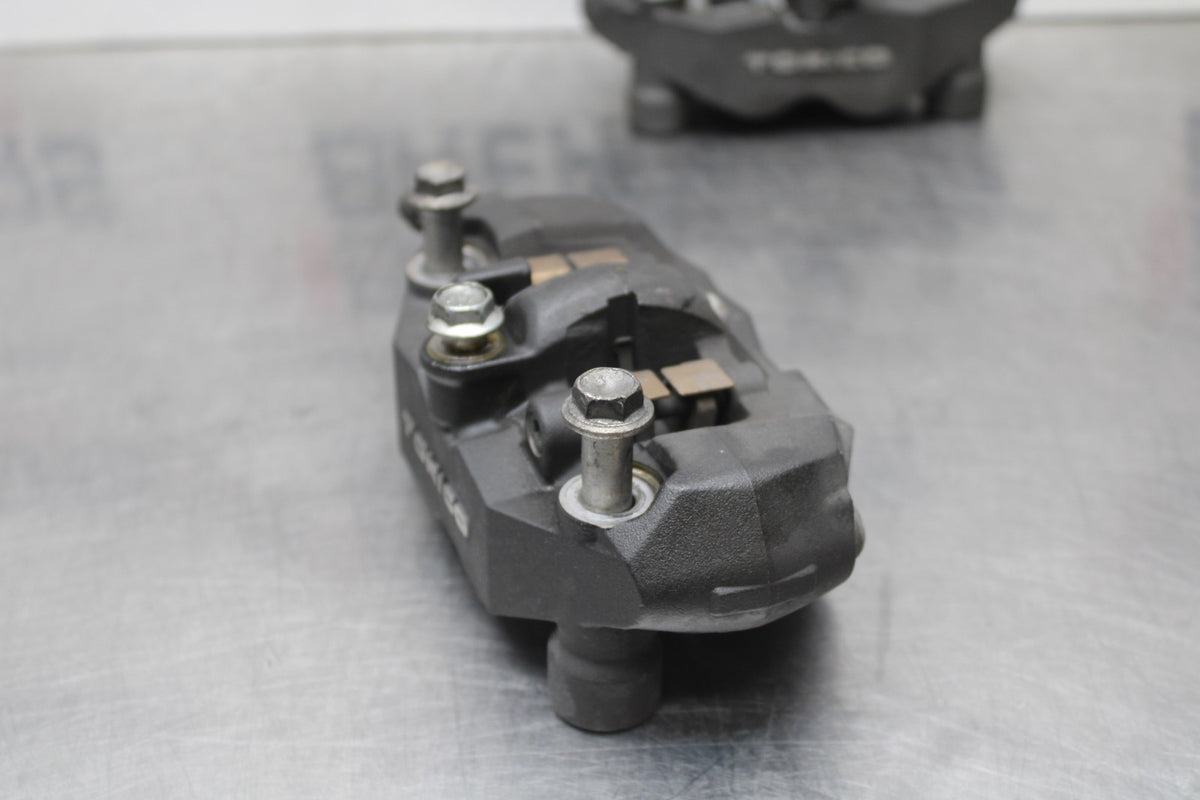 08-10 SUZUKI GSXR 600 RIGHT LEFT FRONT BRAKE CALIPER SET PAIR CALIPERS BB835