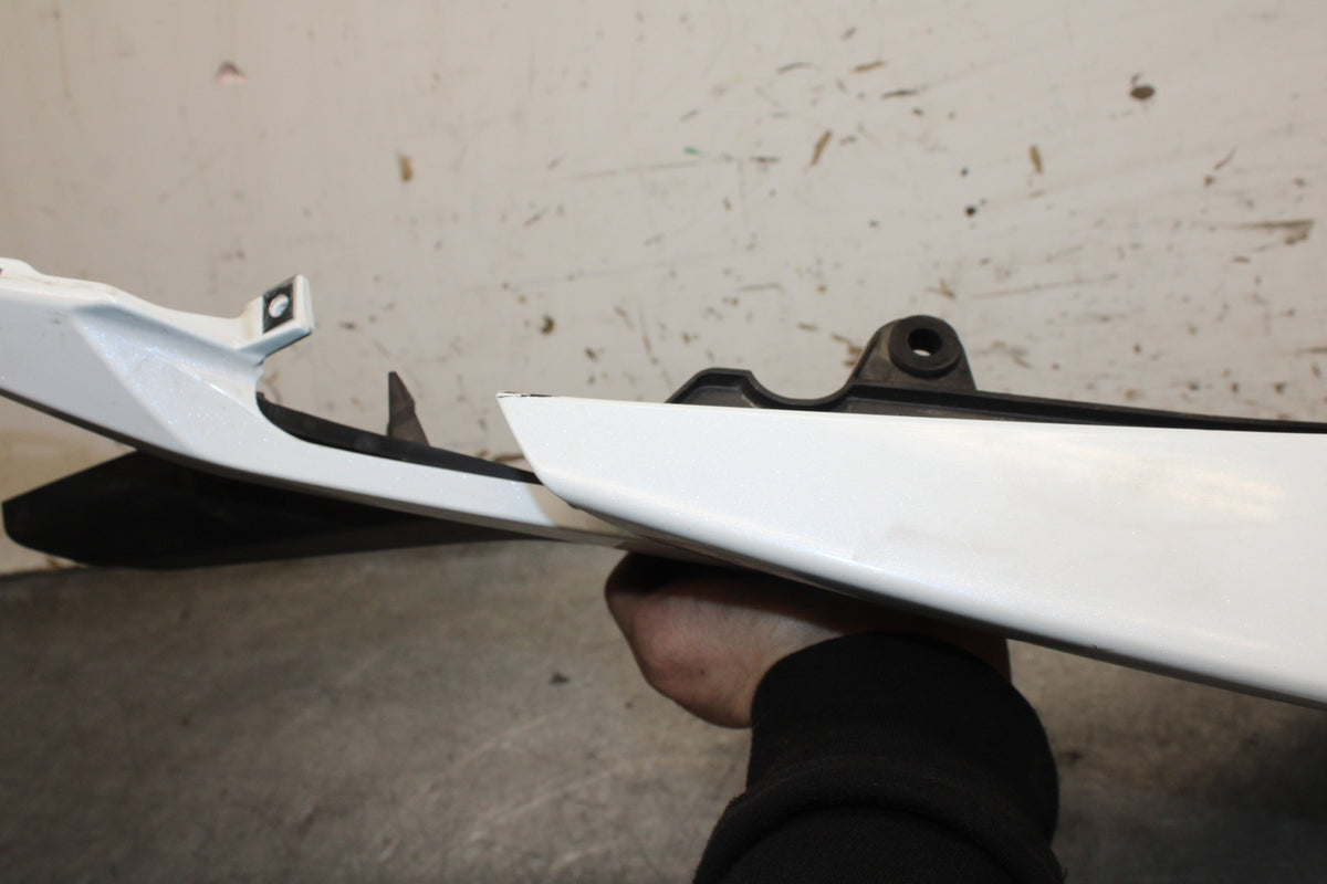 15-16 HONDA CB300F RIGHT REAR BACK TAIL FAIRING COWL SHROUD BB740
