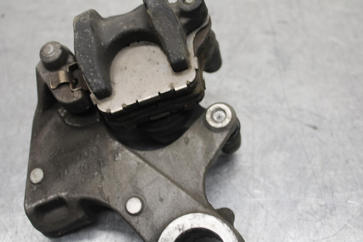 2011 Suzuki GSXR600 REAR BACK BRAKE CALIPER W MOUNT BRACKET 69100-47H10-999 BB94