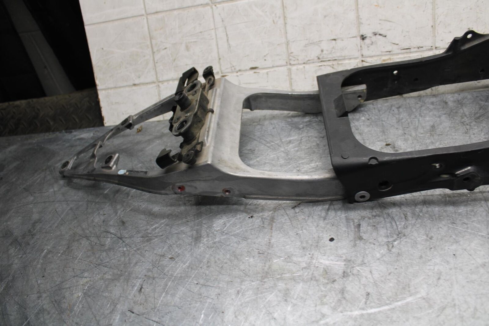 2009 Kawasaki Ninja ZX6R ZX600R REAR SUBFRAME BACK SUB FRAME 32160-0399 BB538