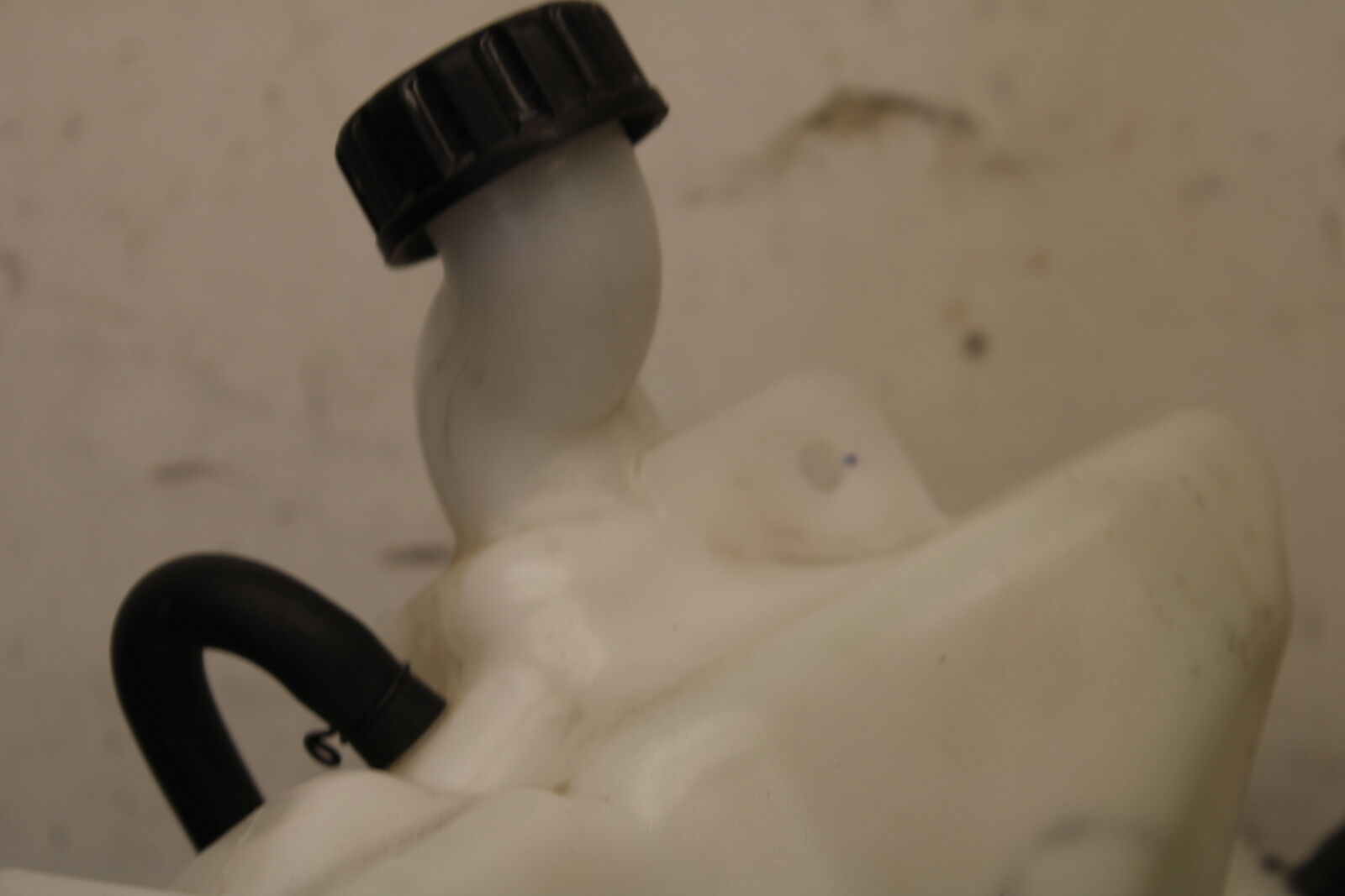 18-23 KAWASAKI NINJA 400 COOLANT WATER TANK RESERVOIR BOTTLE BB660