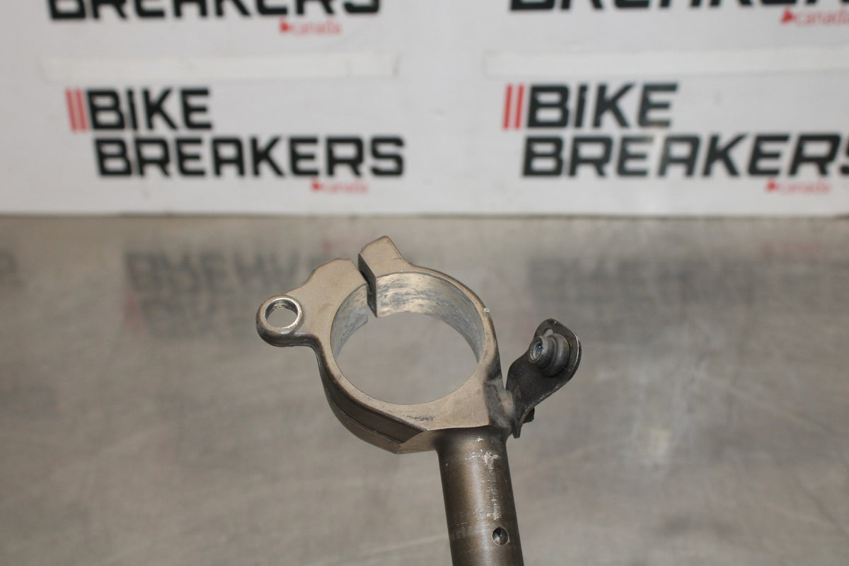03-04 KAWASAKI NINJA ZX6R OEM RIGHT CLIP ON HANDLEBAR BB397