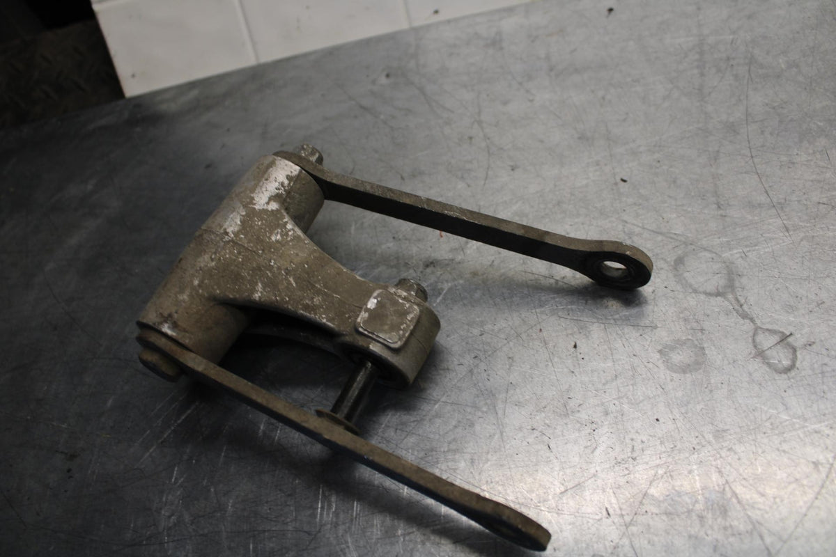 89-90 YAMAHA FZR600 REAR DOGBONE SHOCK LINKAGE LINK BB76