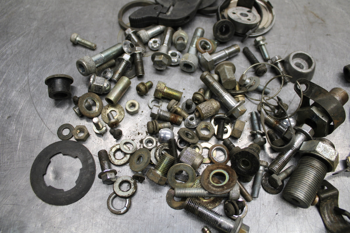 1984 Yamaha Virago 1000 ENGINE MOUNTING BOLTS HARDWARE MOTOR SCREWS BB117