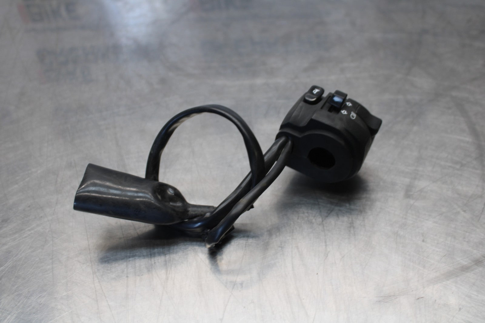 18-23 KAWASAKI NINJA 400 EX400 ABS LEFT CLIP ON HANDLE HORN SIGNALS SWITCH BB177
