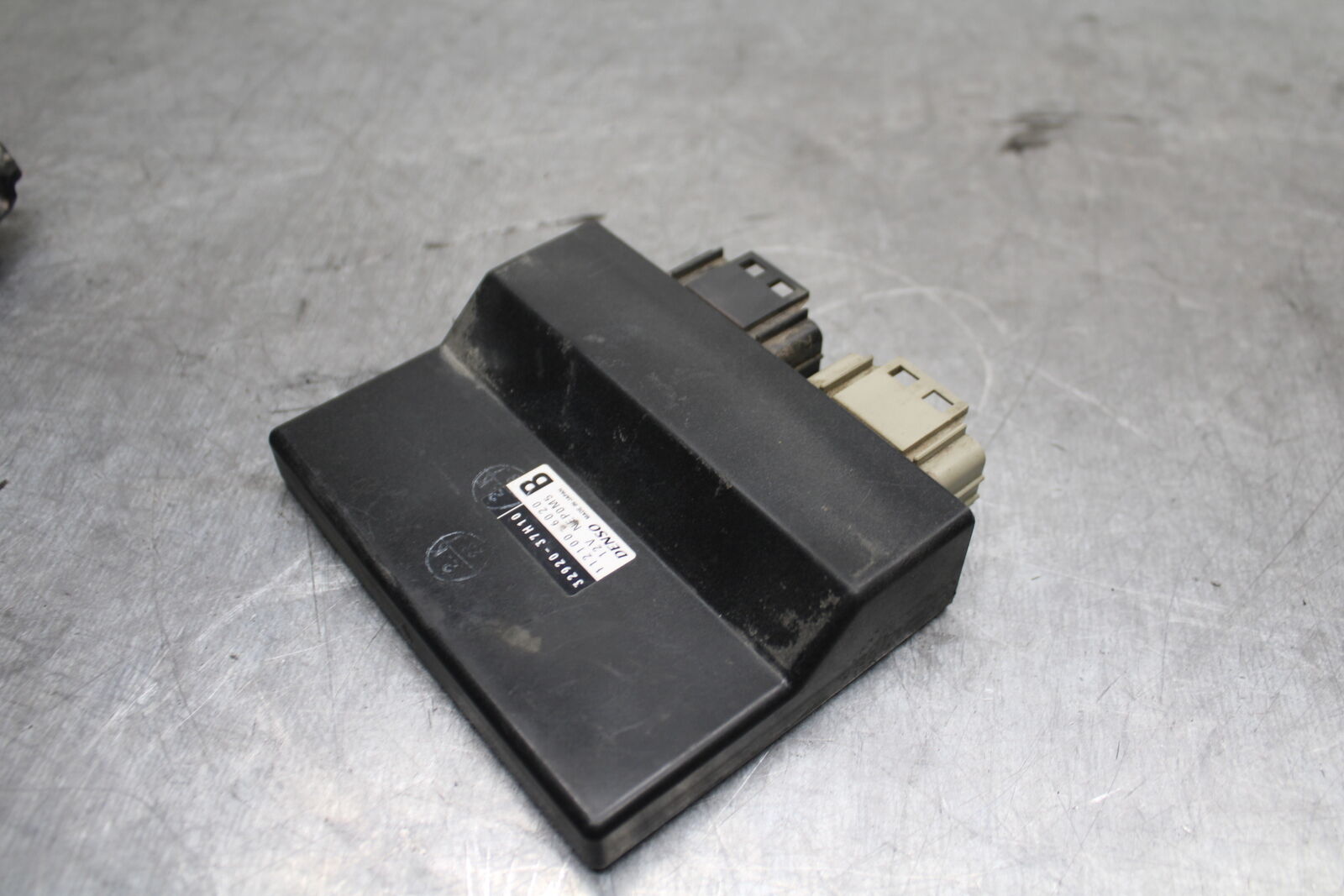08-09 SUZUKI GSXR600 ECU COMPUTER CONTROLLER UNIT BLACK BOX ECM CDI  BB728