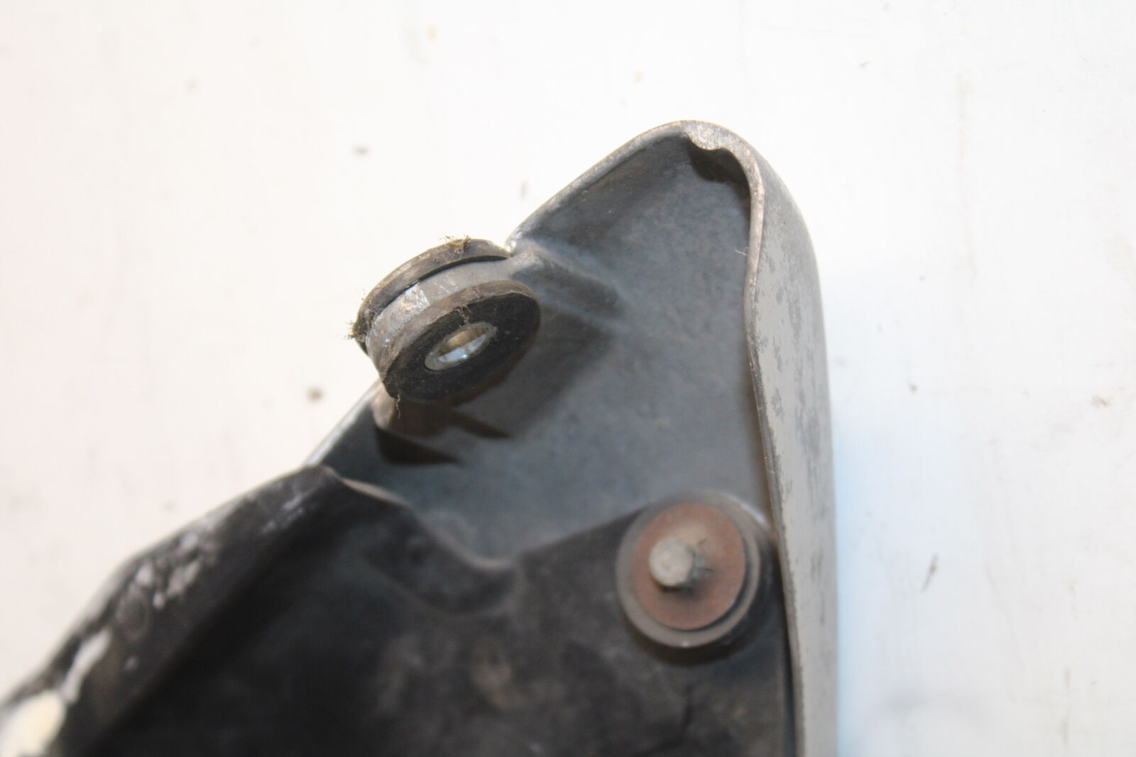 82-83 YAMAHA MAXIM 750 LEFT FRAME COVER COWL BB671