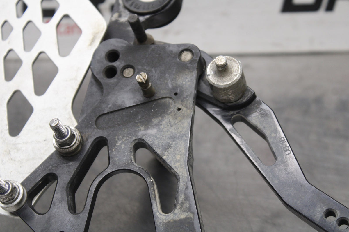 10-11 BMW S1000RR RIGHT REARSET REAR SET DRIVER FOOT PEG REST STOP BB941