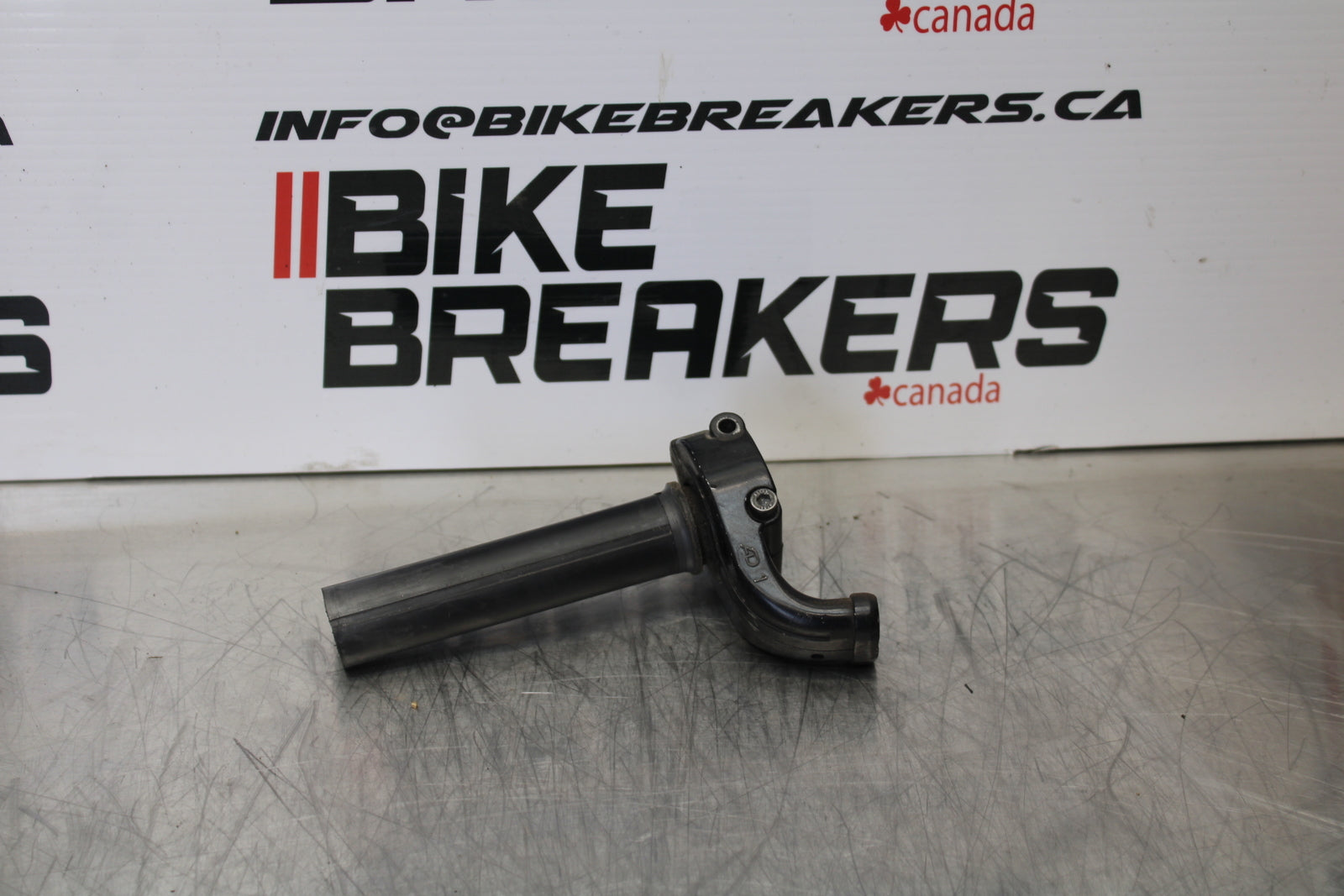 07-08 YAMAHA YZF R1 THROTTLE CABLE LINE HOUSING GUIDE BB160