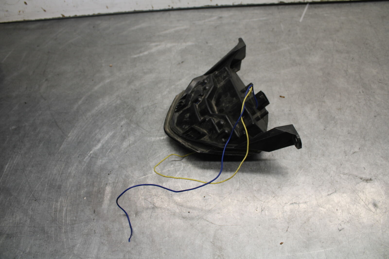 09-12 KAWASAKI NINJA ZX6R AFTERMARKET REAR TAIL TAILLIGHT BRAKE LIGHT BB656