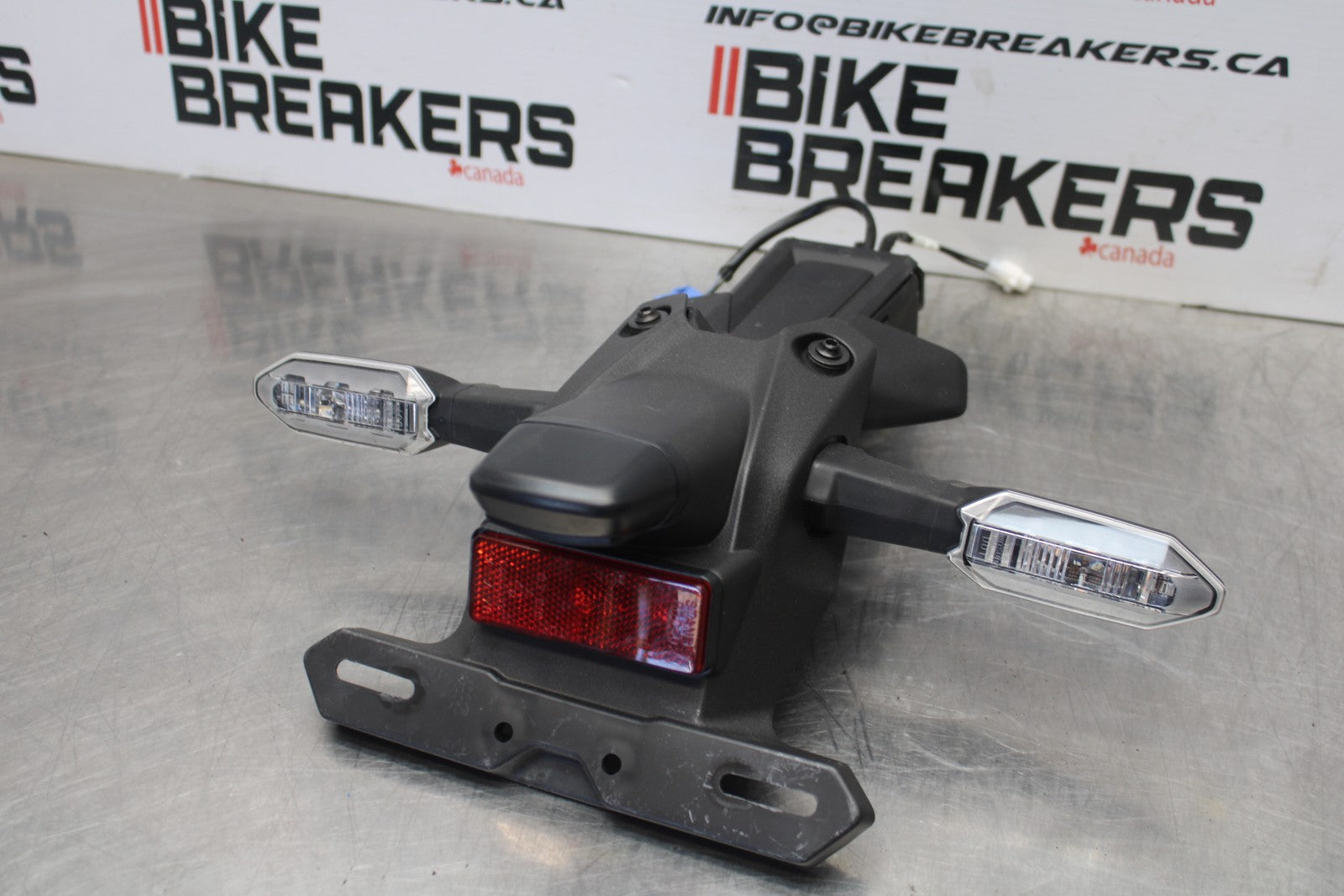 24-25 KAWASAKI NINJA ZX4R REAR BACK FENDER MUD GUARD/ LIGHTS SIGNALS  BB610